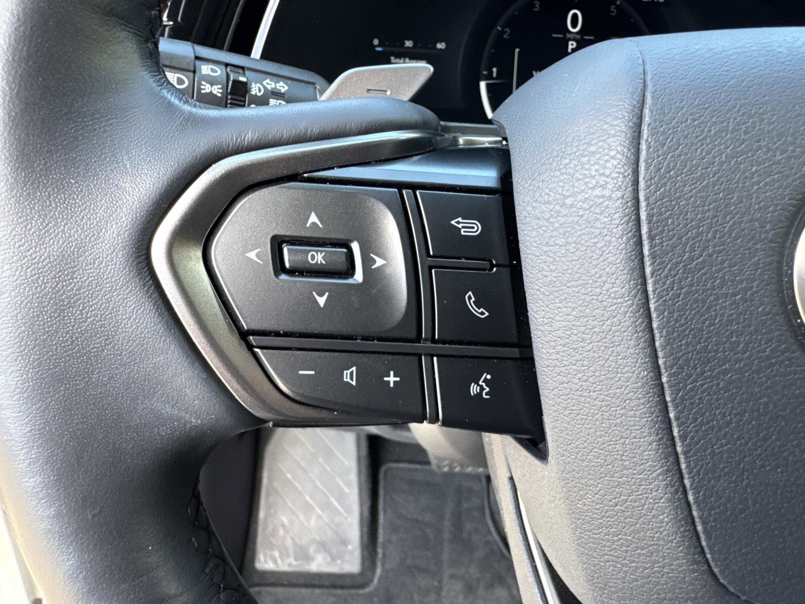 Certified 2025 Lexus RX 350 FWD image 31