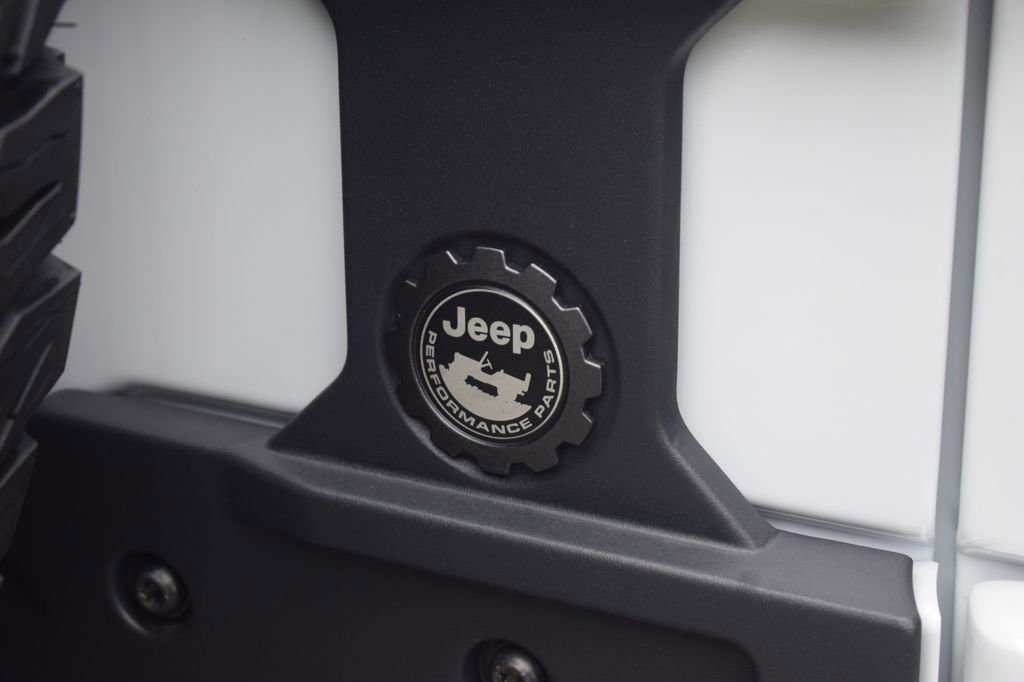 New 2025 Jeep Wrangler Unlimited Rubicon 392 image 7