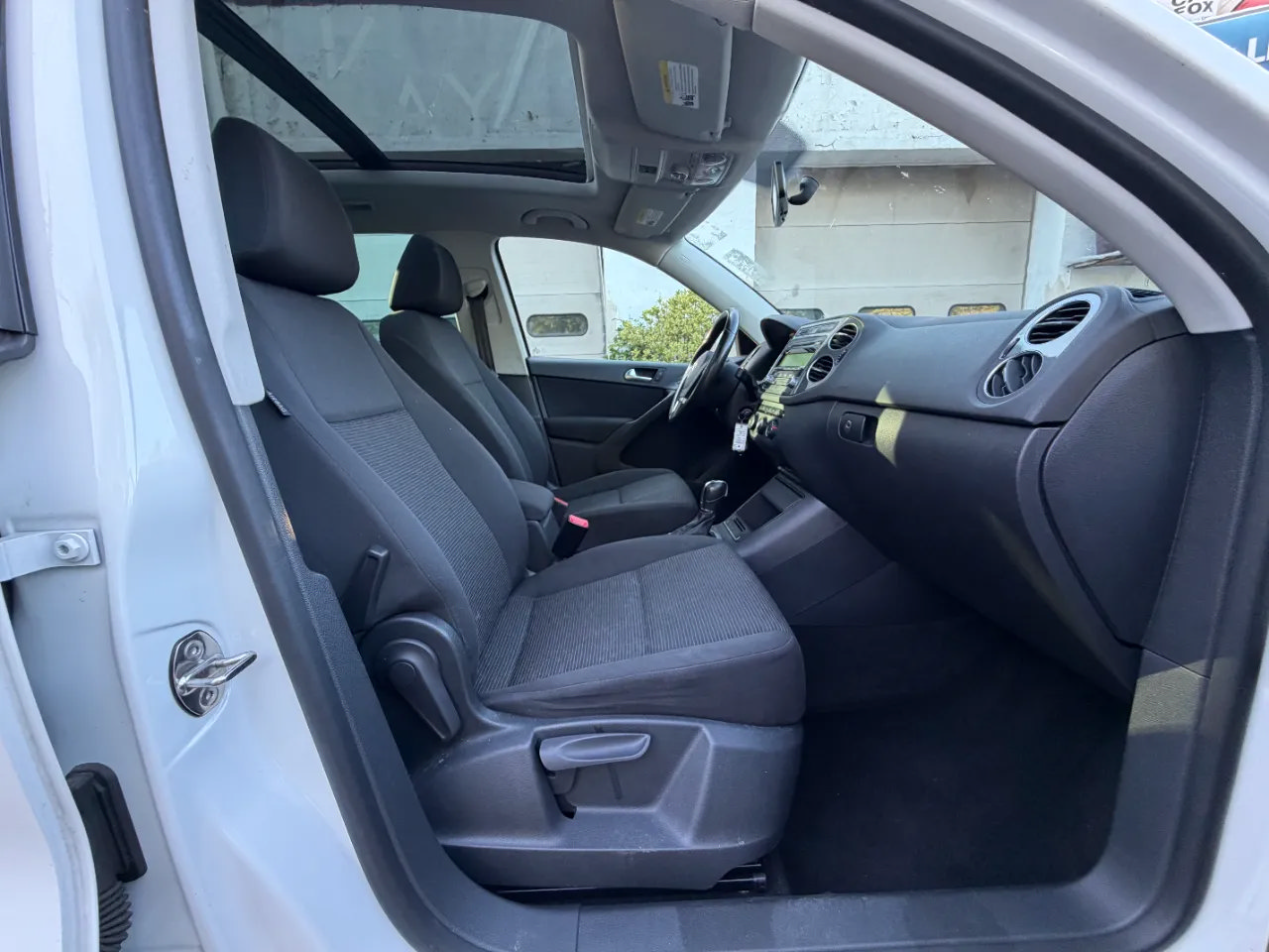 Used 2013 Volkswagen Tiguan S FWD image 34