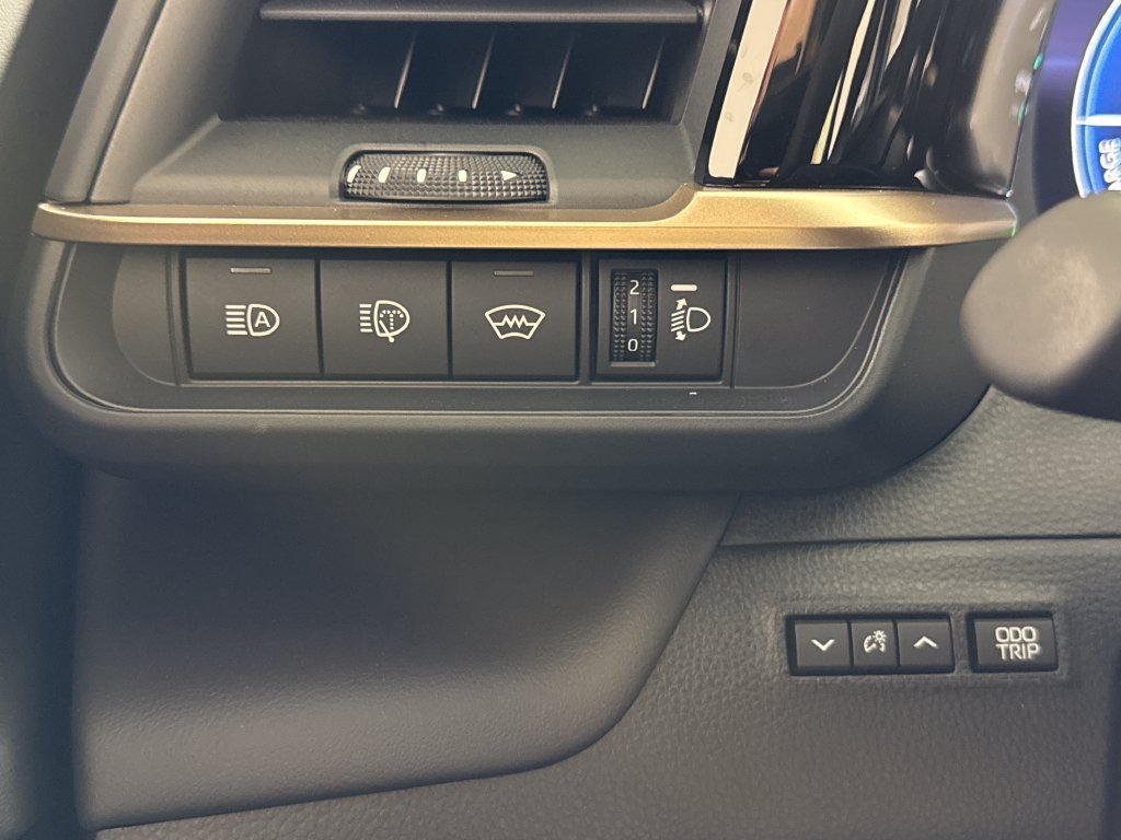 New 2026 Toyota Crown Signia AWD/4WD image 26