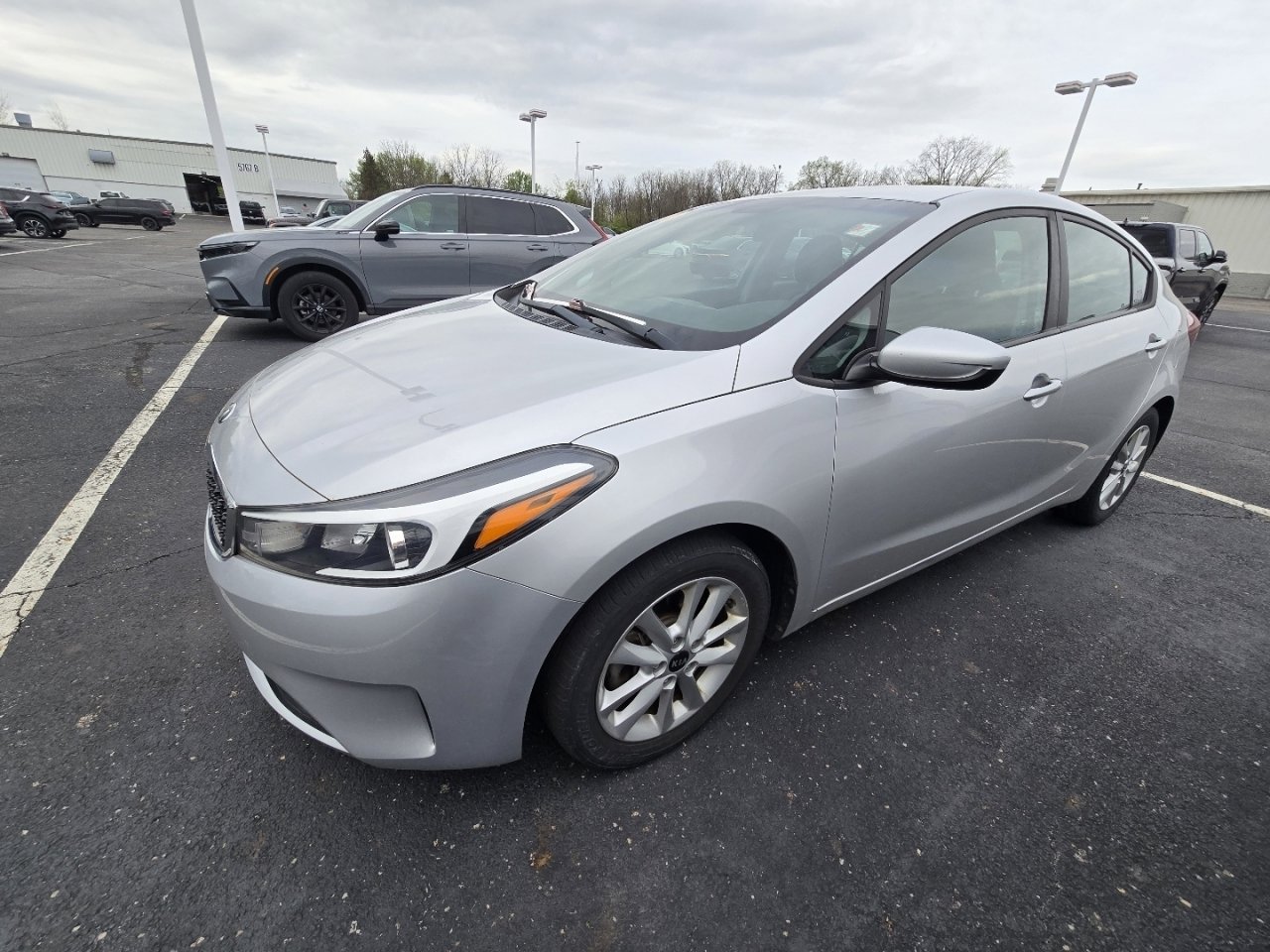 Used 2017 Kia Forte LX w/ LX Popular Package image 4