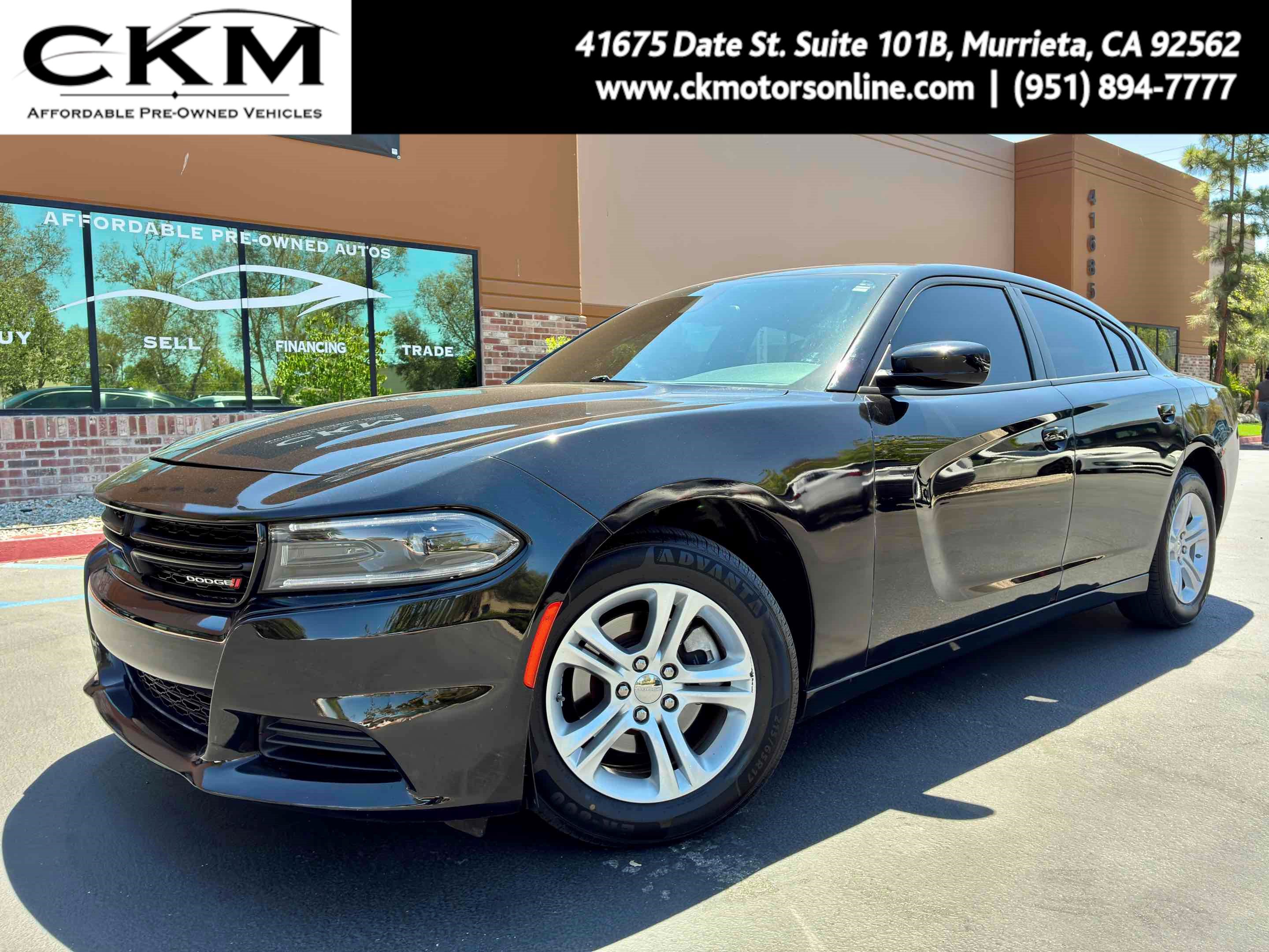 Used 2023 Dodge Charger SXT RWD image 1