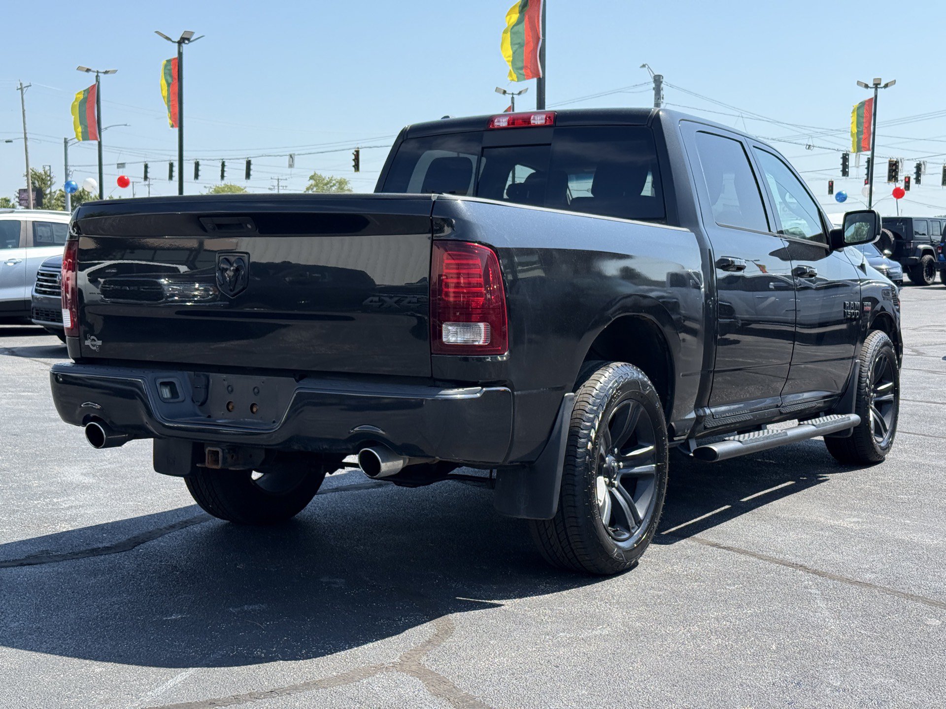Used 2017 RAM 1500 Sport w/ Black Ram 1500 Sport Group AWD/4WD image 8