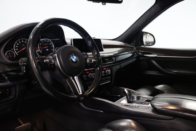Used 2018 BMW X5 M AWD/4WD image 25