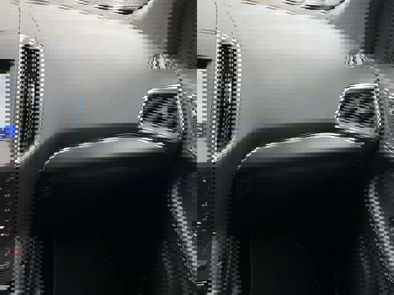 Used 2019 Ford Edge ST w/ Cold Weather Package image 16