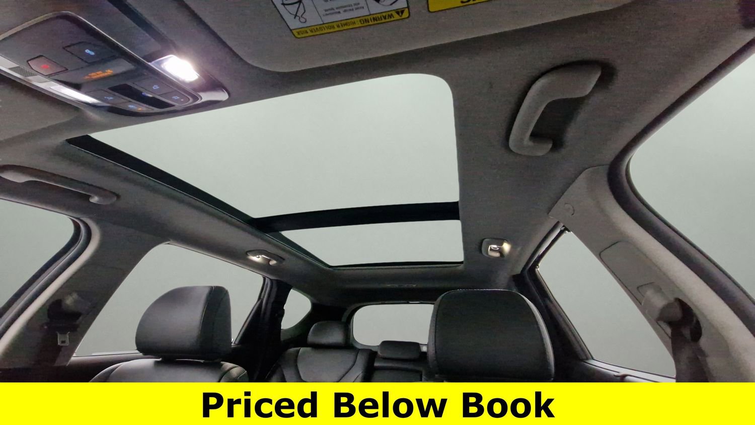 Used 2023 Hyundai Santa Fe Limited image 25