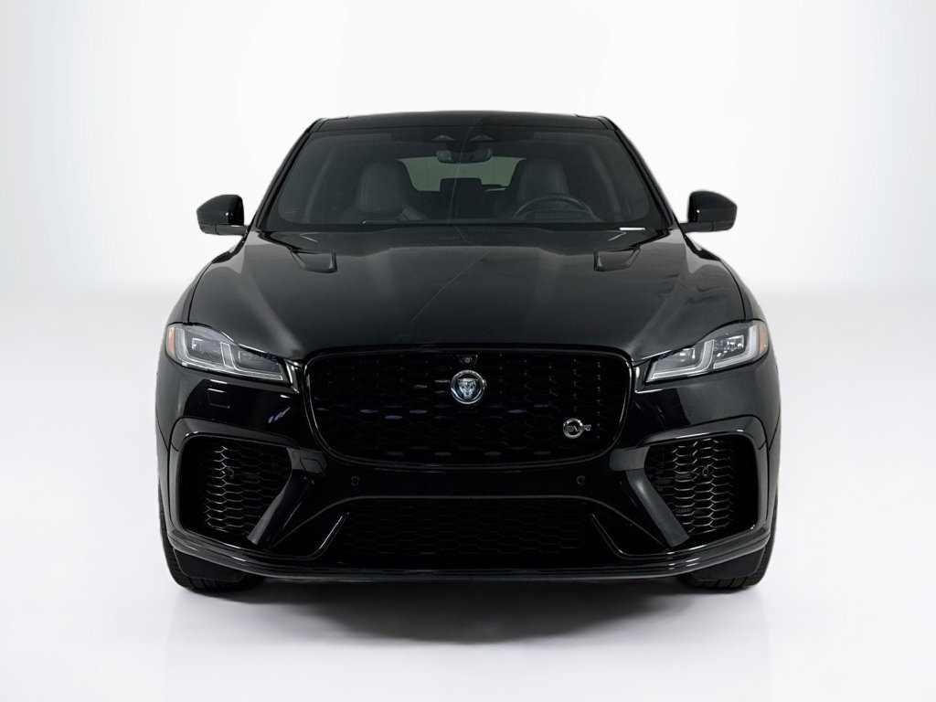 Certified 2024 Jaguar F-PACE SVR AWD/4WD image 8