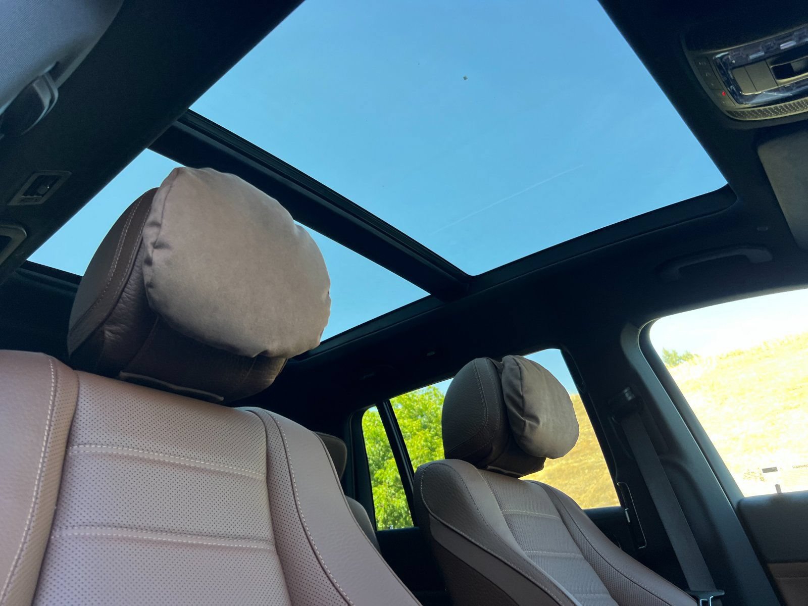 New 2026 Mercedes-Benz GLS 450 4MATIC image 17