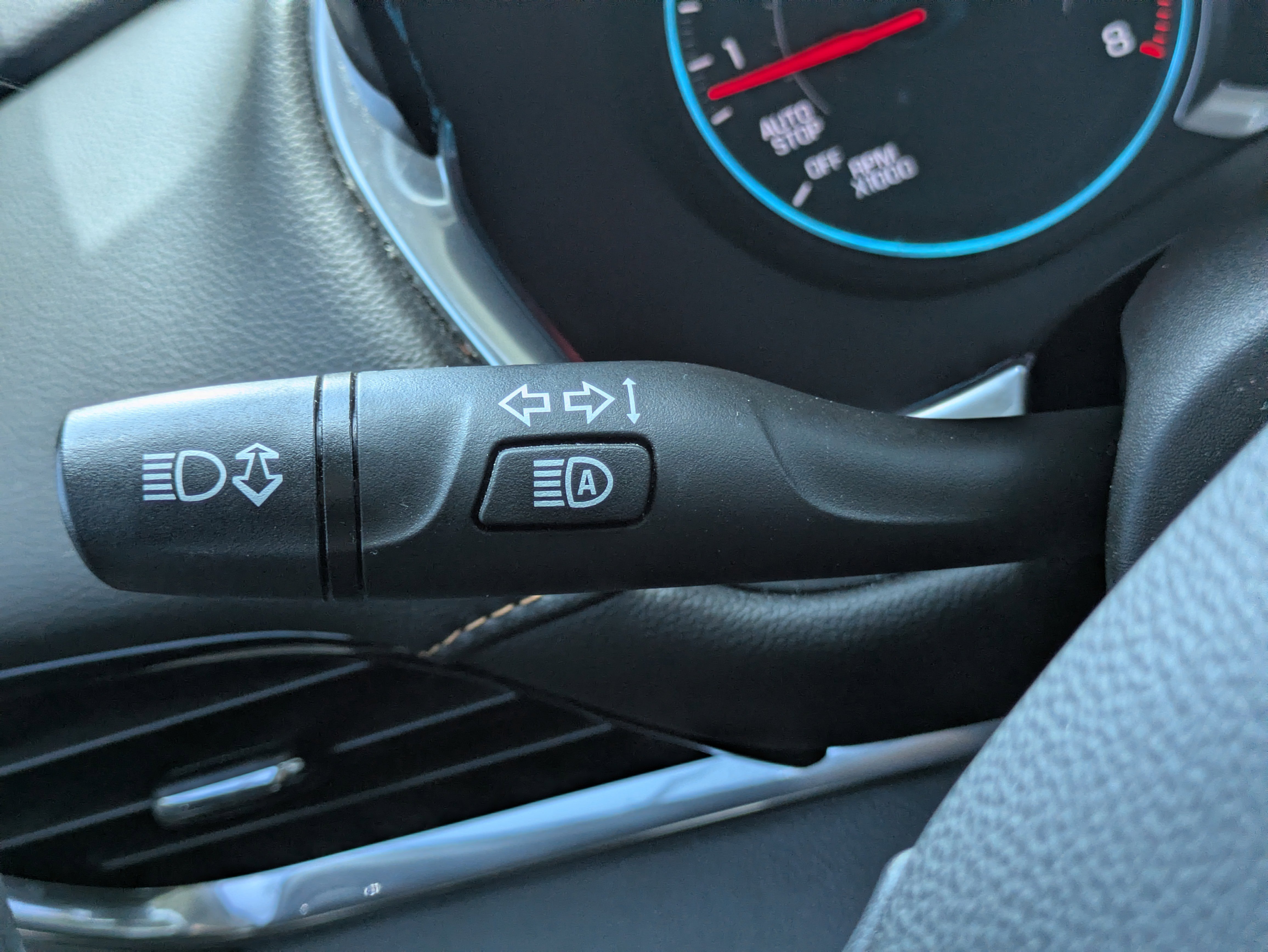 Used 2021 Chevrolet Traverse LT FWD image 20
