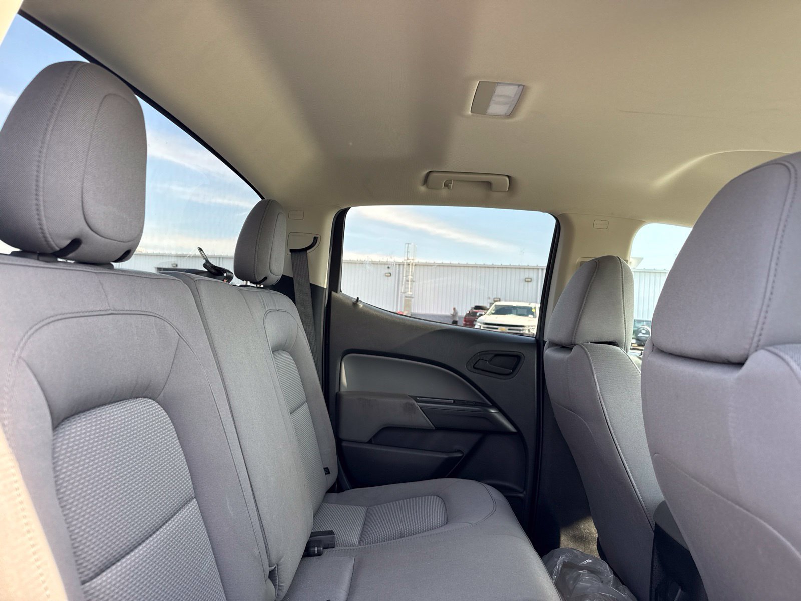 Used 2022 Chevrolet Colorado W/T RWD image 8