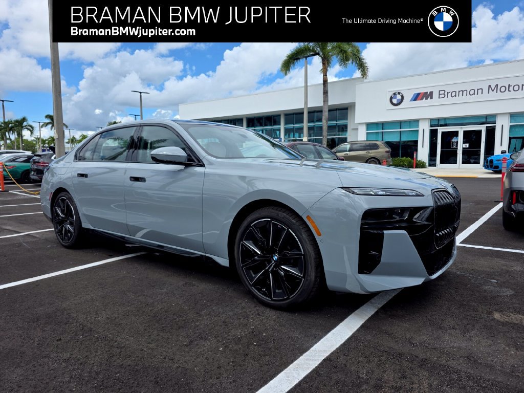 New 2026 BMW 750e xDrive w/ Executive Package