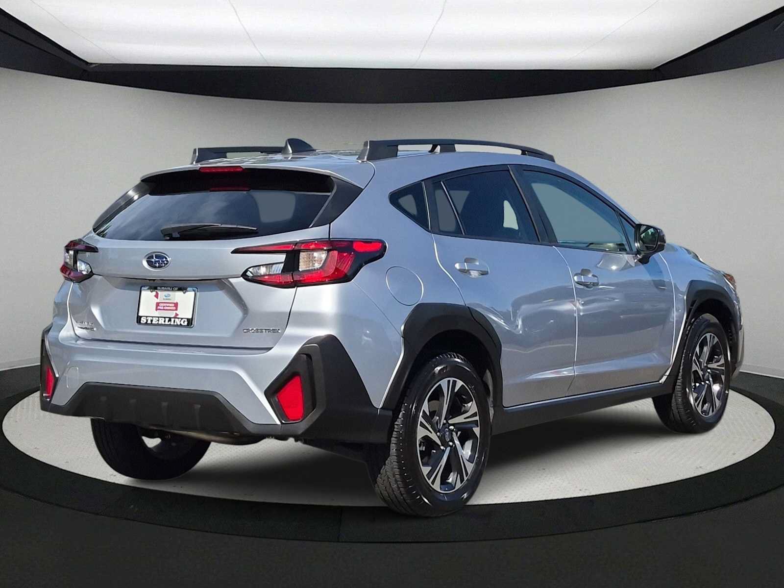 Used 2024 Subaru Crosstrek 2.0i Premium AWD/4WD image 8