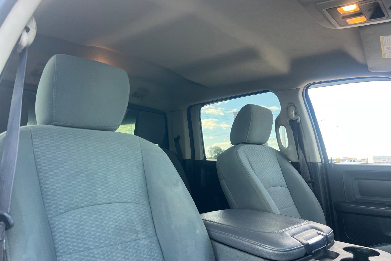 Used 2015 RAM 1500 Express image 13