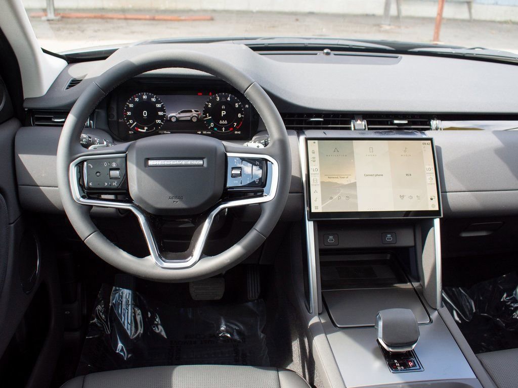 New 2024 Land Rover Discovery Sport S image 12