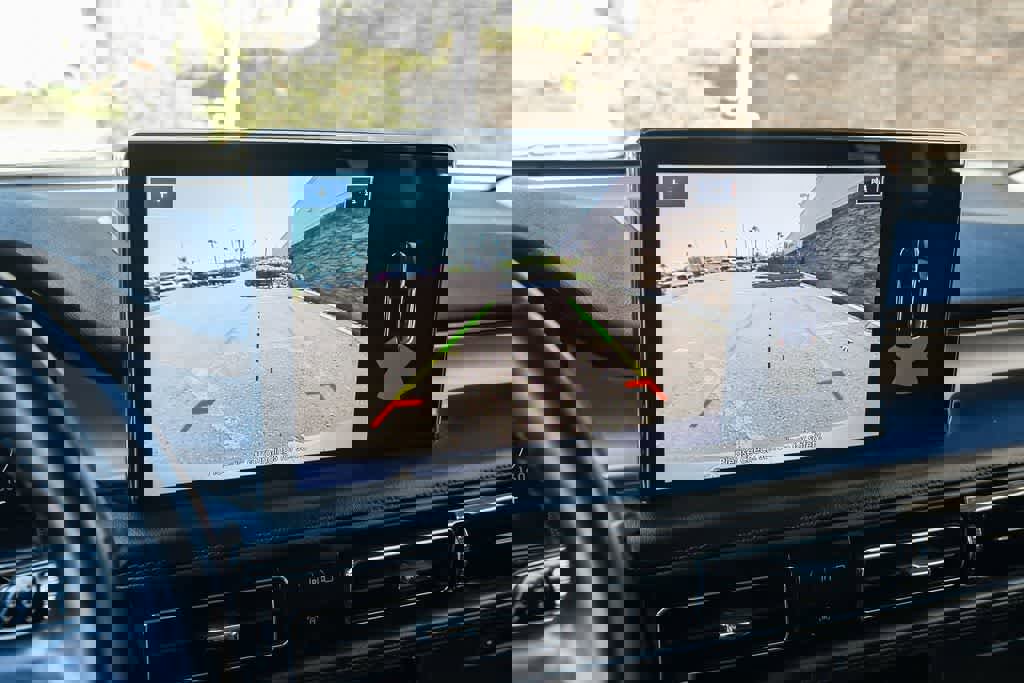 Used 2021 Lincoln Nautilus FWD w/ Equipment Group 101A image 16