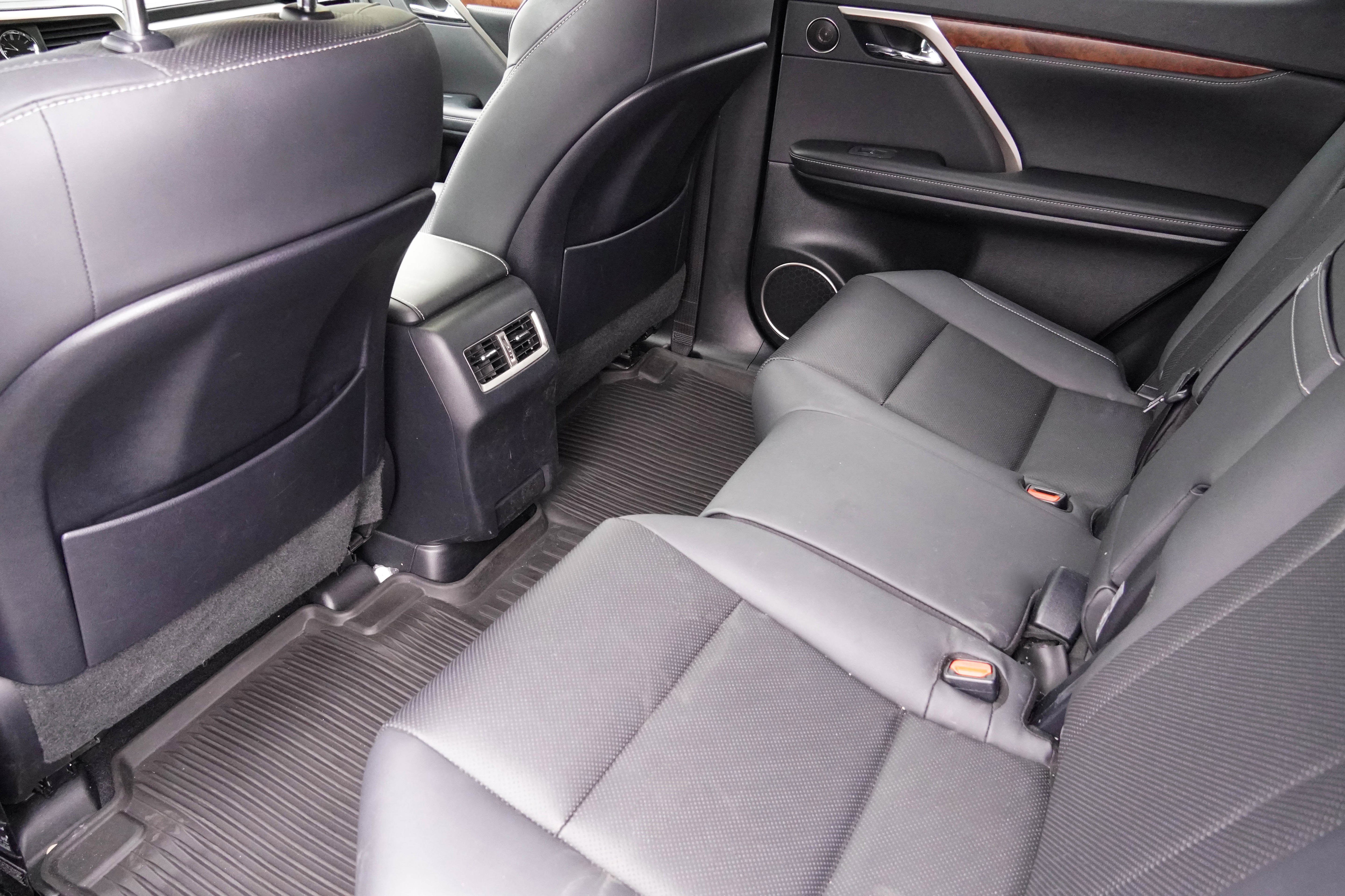 Used 2022 Lexus RX 350L 350L w/ Premium Package image 34