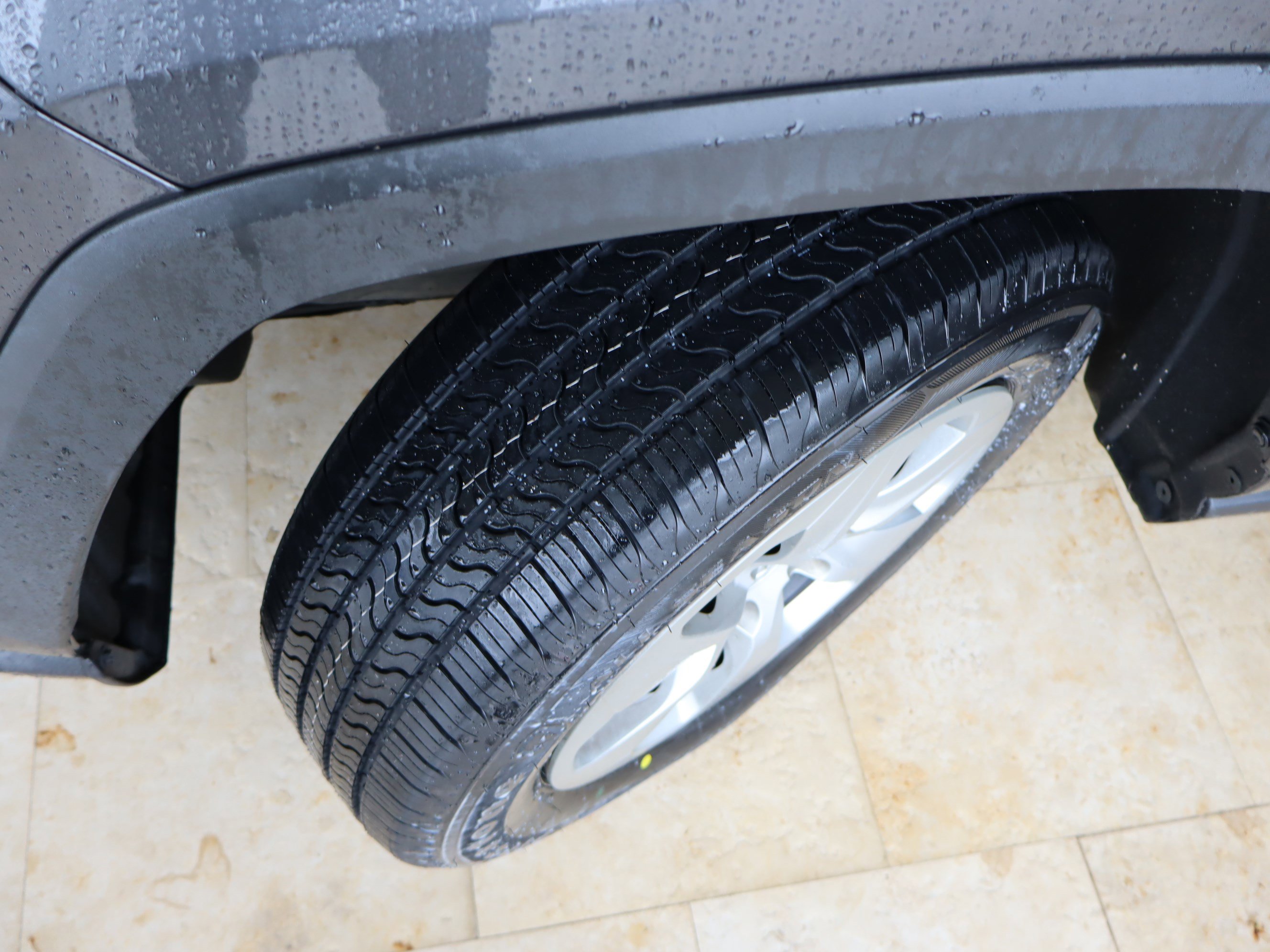 Used 2022 Toyota RAV4 LE image 40