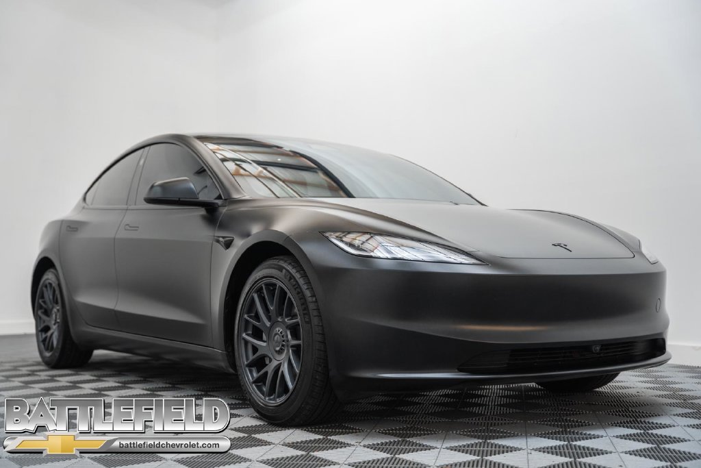Used 2026 Tesla Model 3 RWD image 1