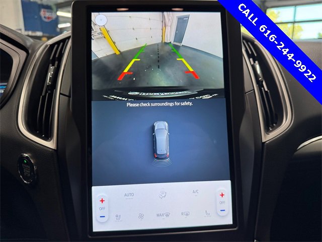 Used 2022 Ford Edge SEL w/ Sport Appearance Package image 14
