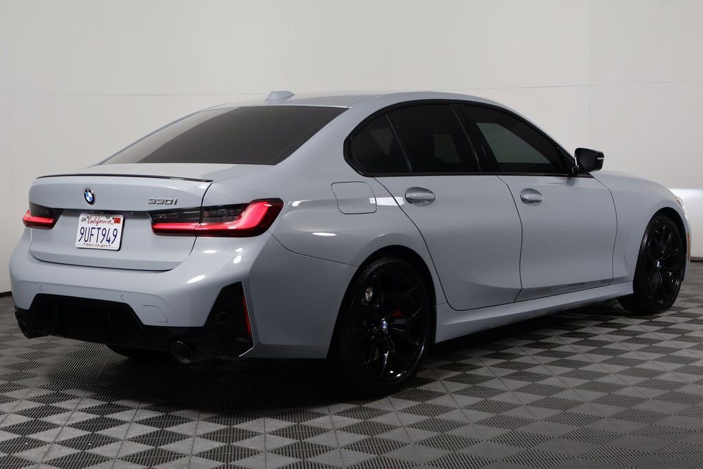 Certified 2025 BMW 330i Sedan w/ M Sport Package RWD image 4
