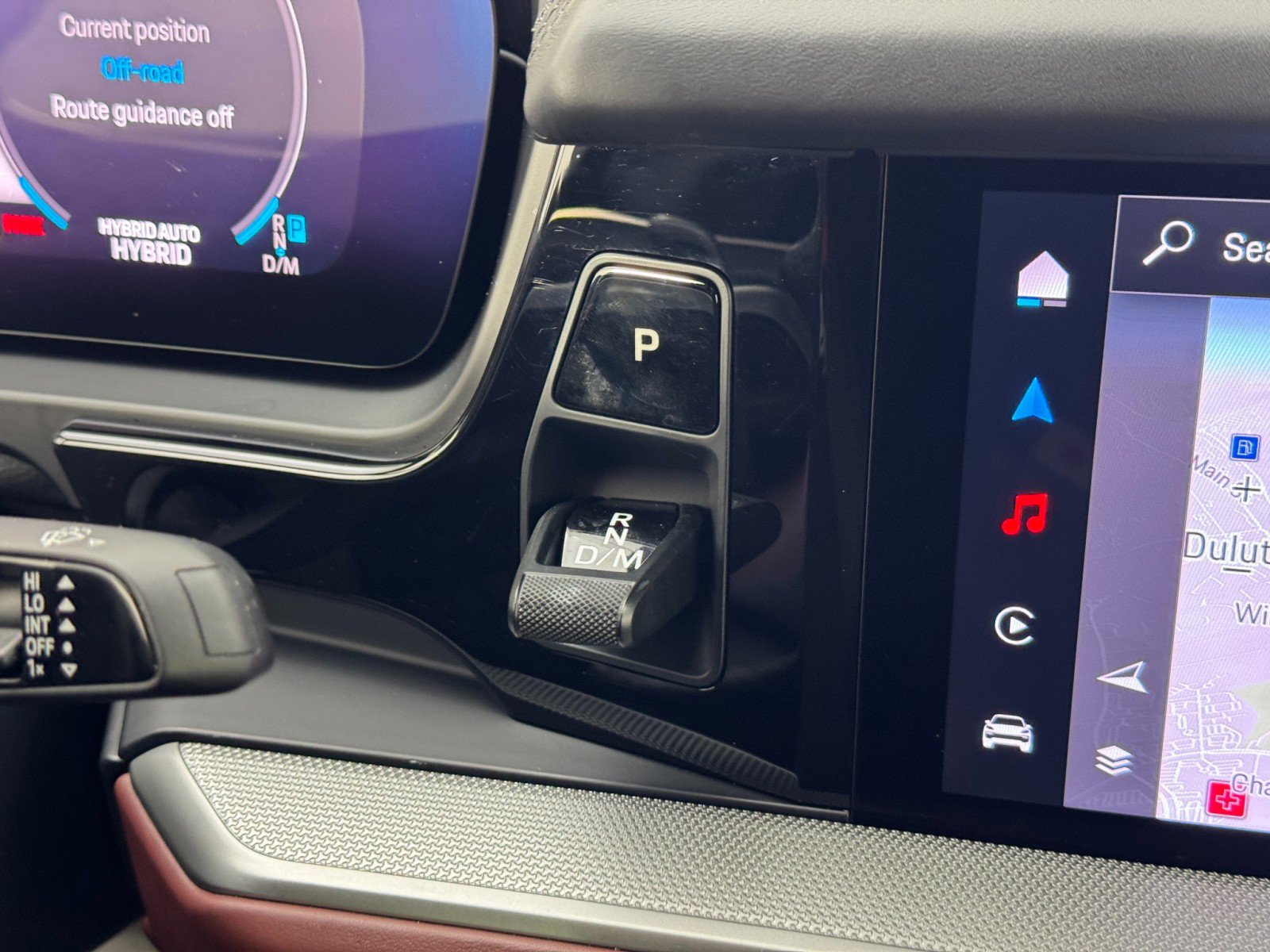 Used 2025 Porsche Cayenne S image 24