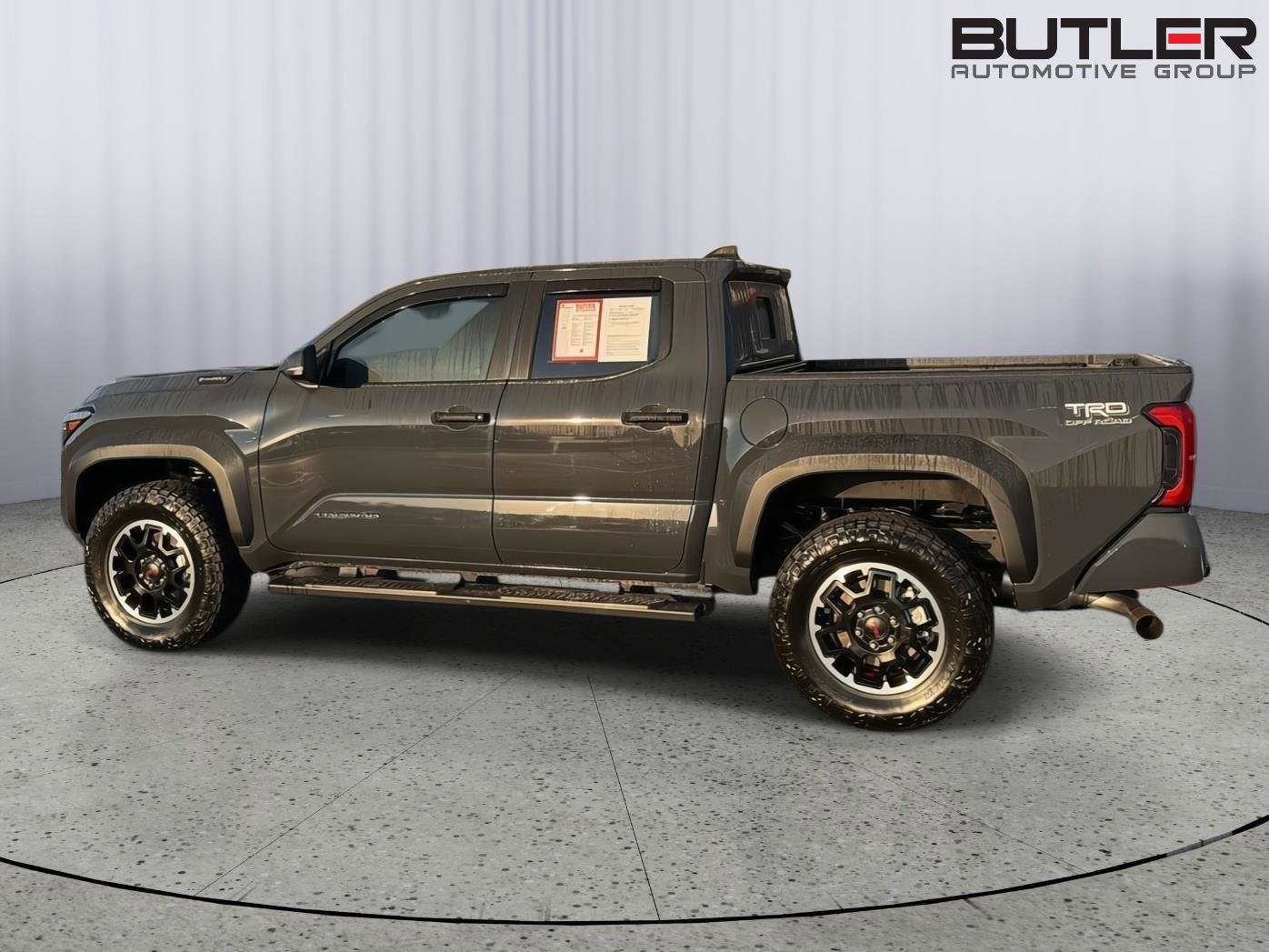 Certified 2025 Toyota Tacoma TRD Off-Road w/ TRD Off Road Upgrade Package AWD/4WD image 3