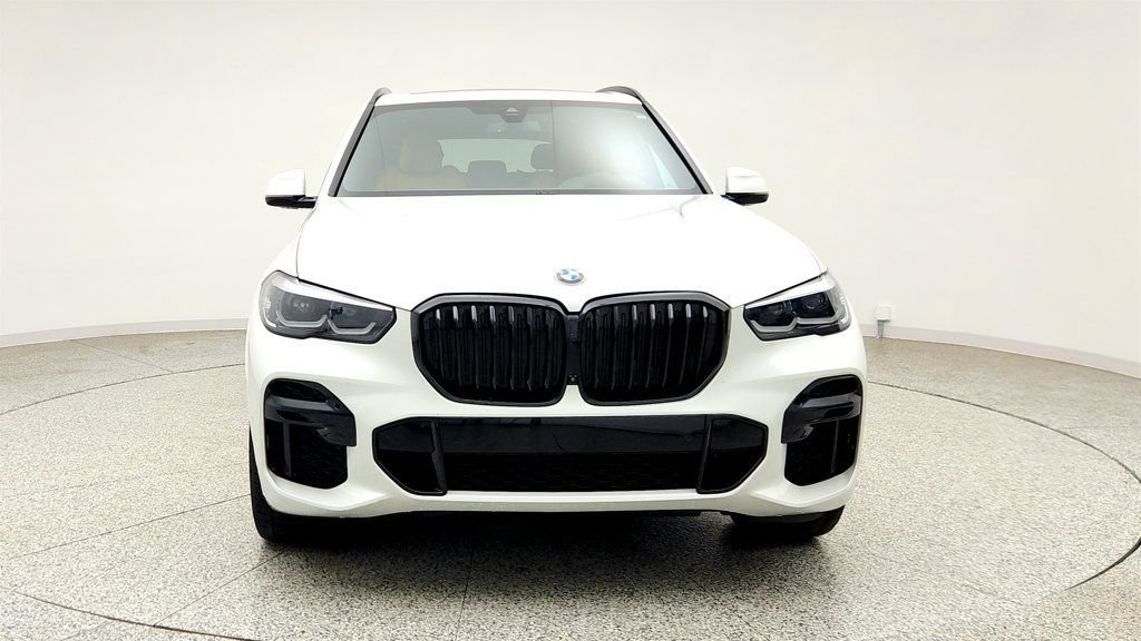Used 2023 BMW X5 xDrive40i w/ M Sport Package AWD/4WD image 2