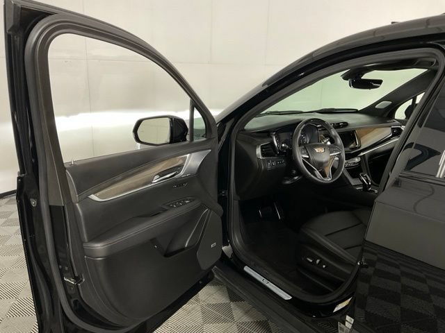 Used 2024 Cadillac XT6 Sport w/ Platinum Package AWD/4WD image 24