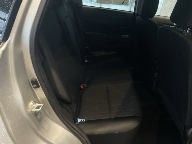 Used 2025 Mitsubishi Outlander Sport ES AWD/4WD image 36