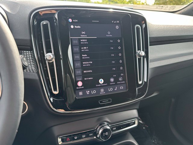 Certified 2023 Volvo XC40 B5 Ultimate w/ Climate Package AWD/4WD image 21