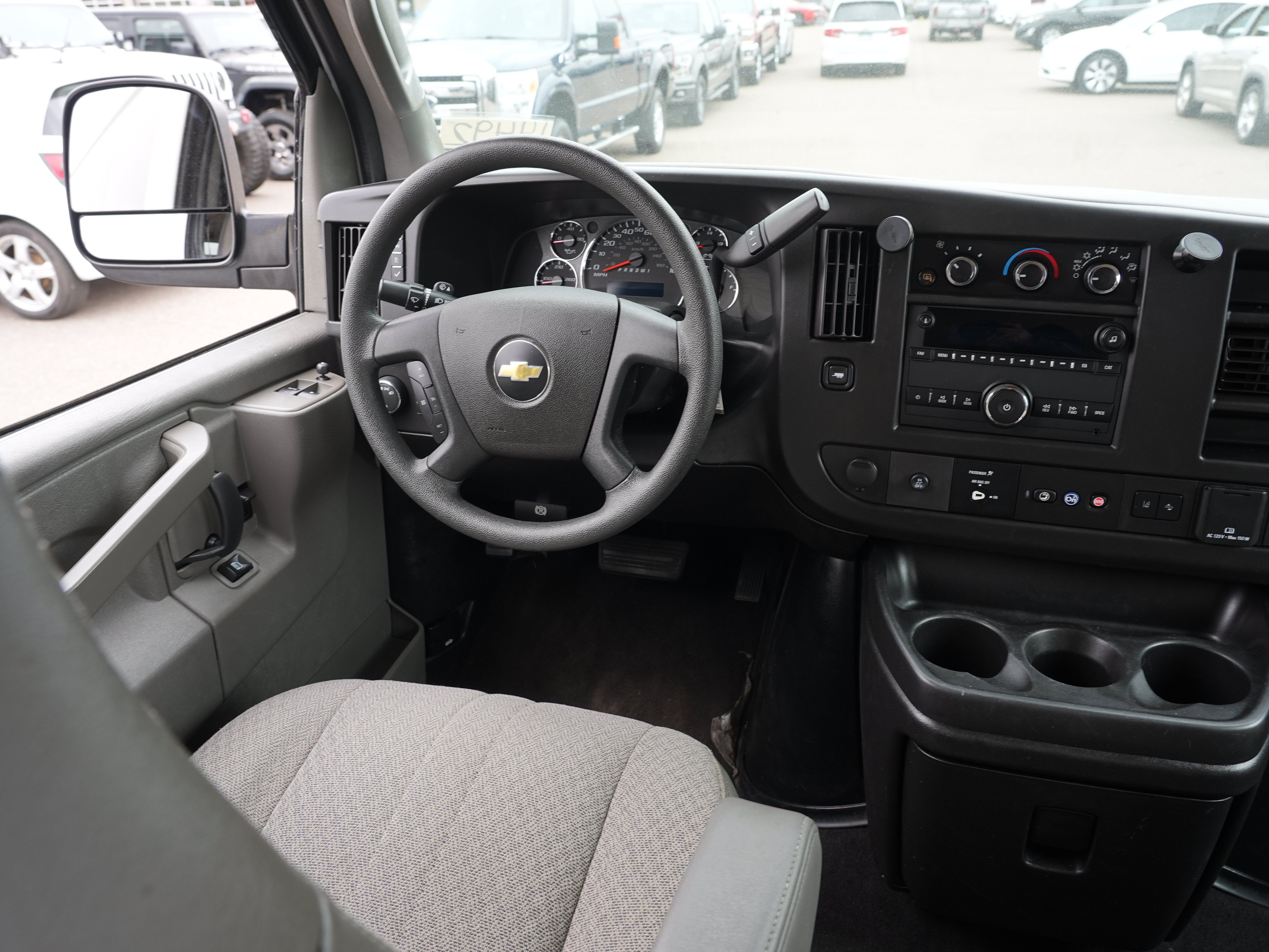 Used 2019 Chevrolet Express 3500 LT w/ LT Preferred Equipment Group RWD image 23