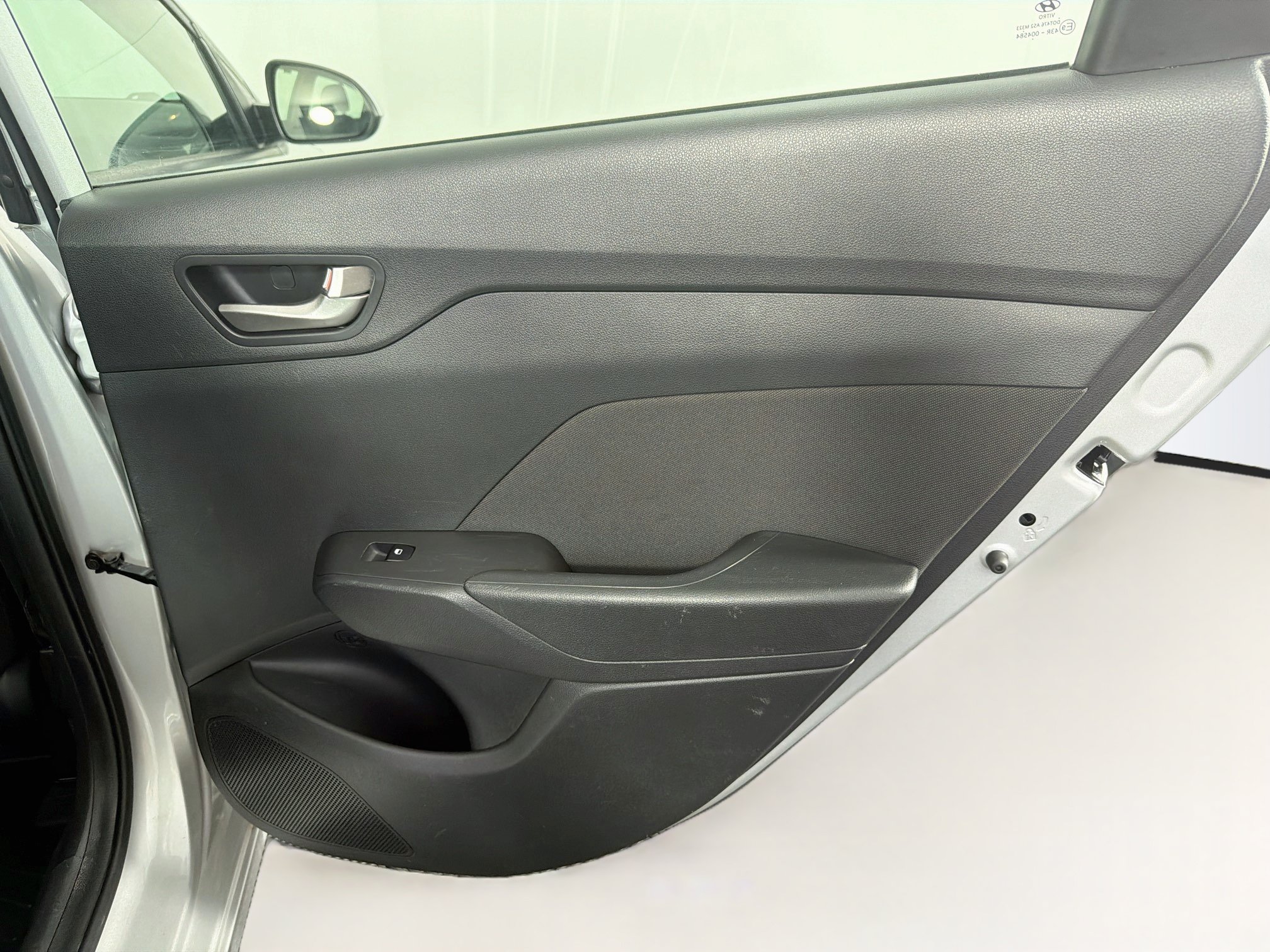 Used 2022 Hyundai Accent SE FWD image 28