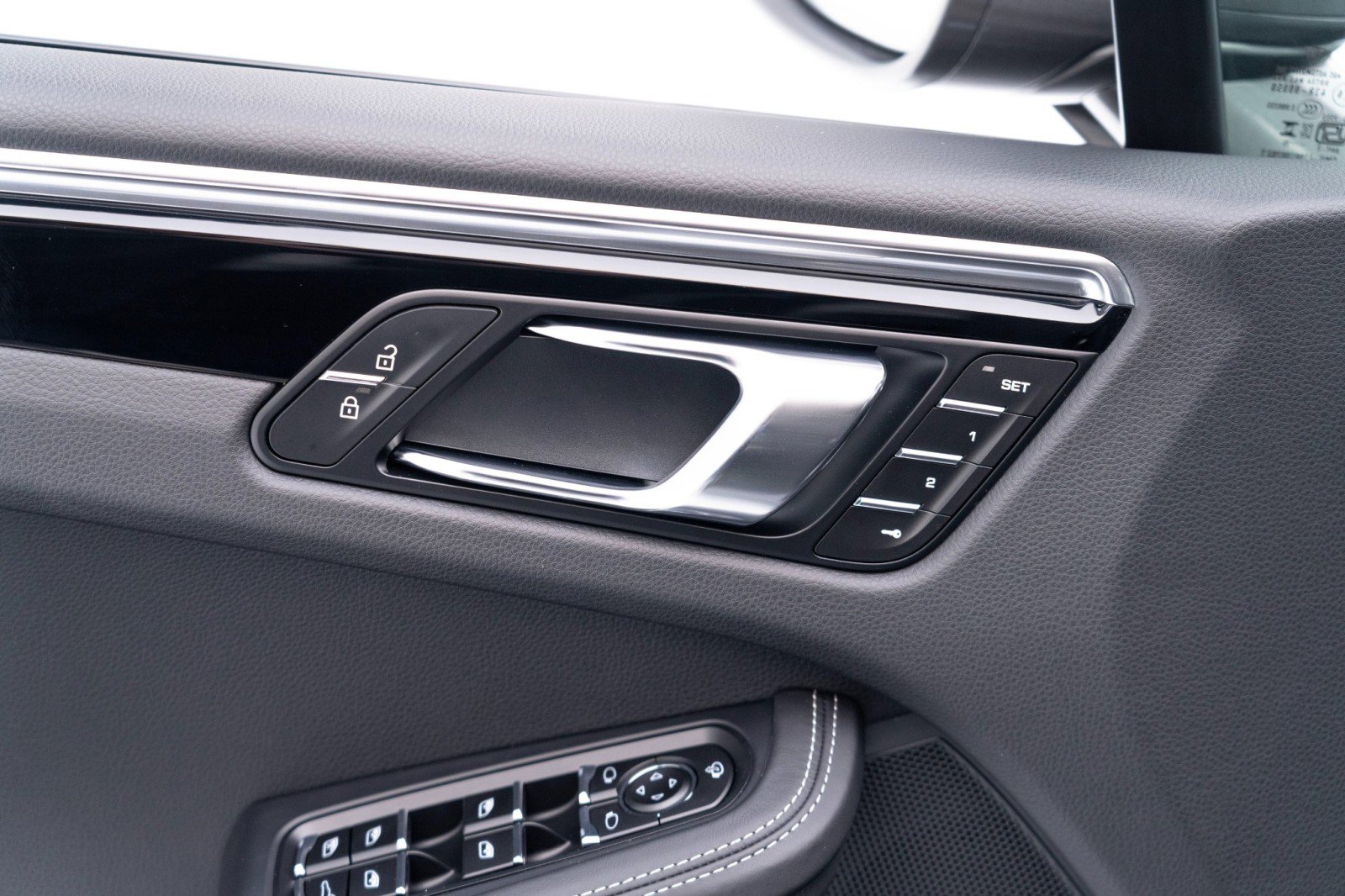 New 2025 Porsche Macan Turbo image 23