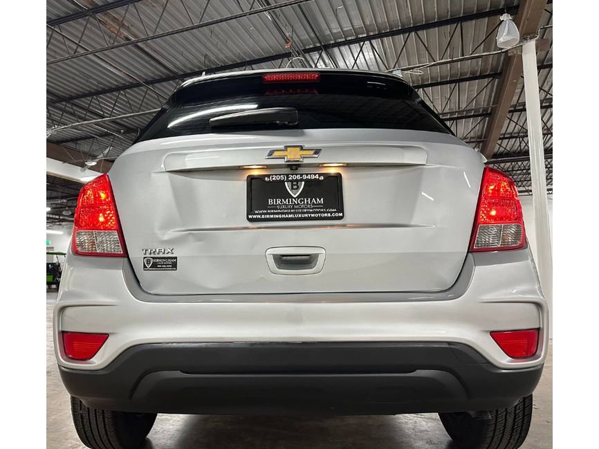 Used 2018 Chevrolet Trax LS FWD image 14