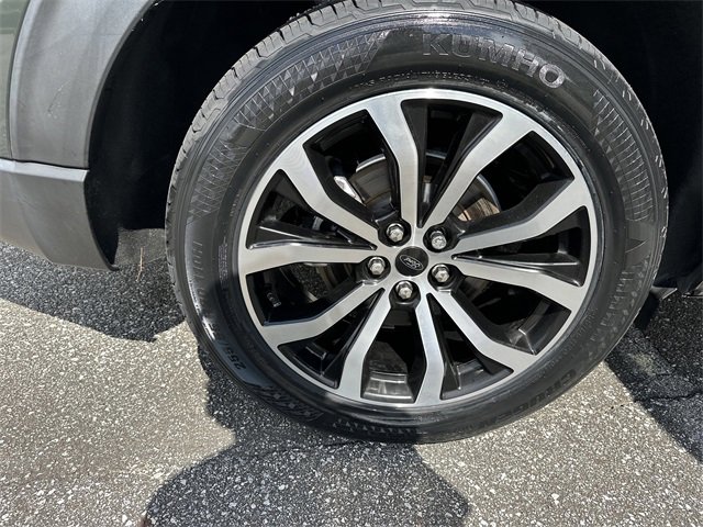 Used 2022 Ford Explorer ST-Line w/ Class IV Trailer Tow Package image 16