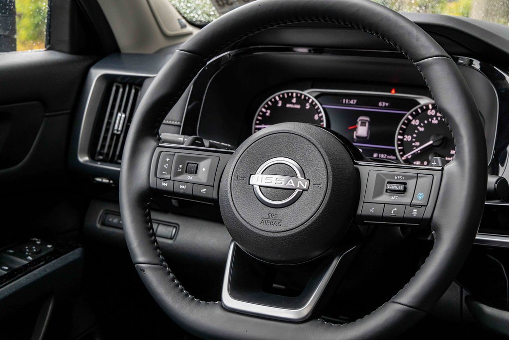 Certified 2025 Nissan Pathfinder SL w/ SL Premium Package image 14