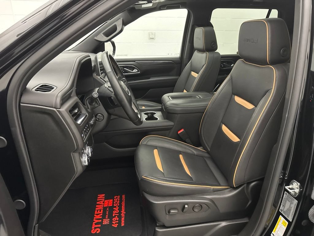 Used 2024 GMC Yukon AT4 w/ Technology Package AWD/4WD image 22