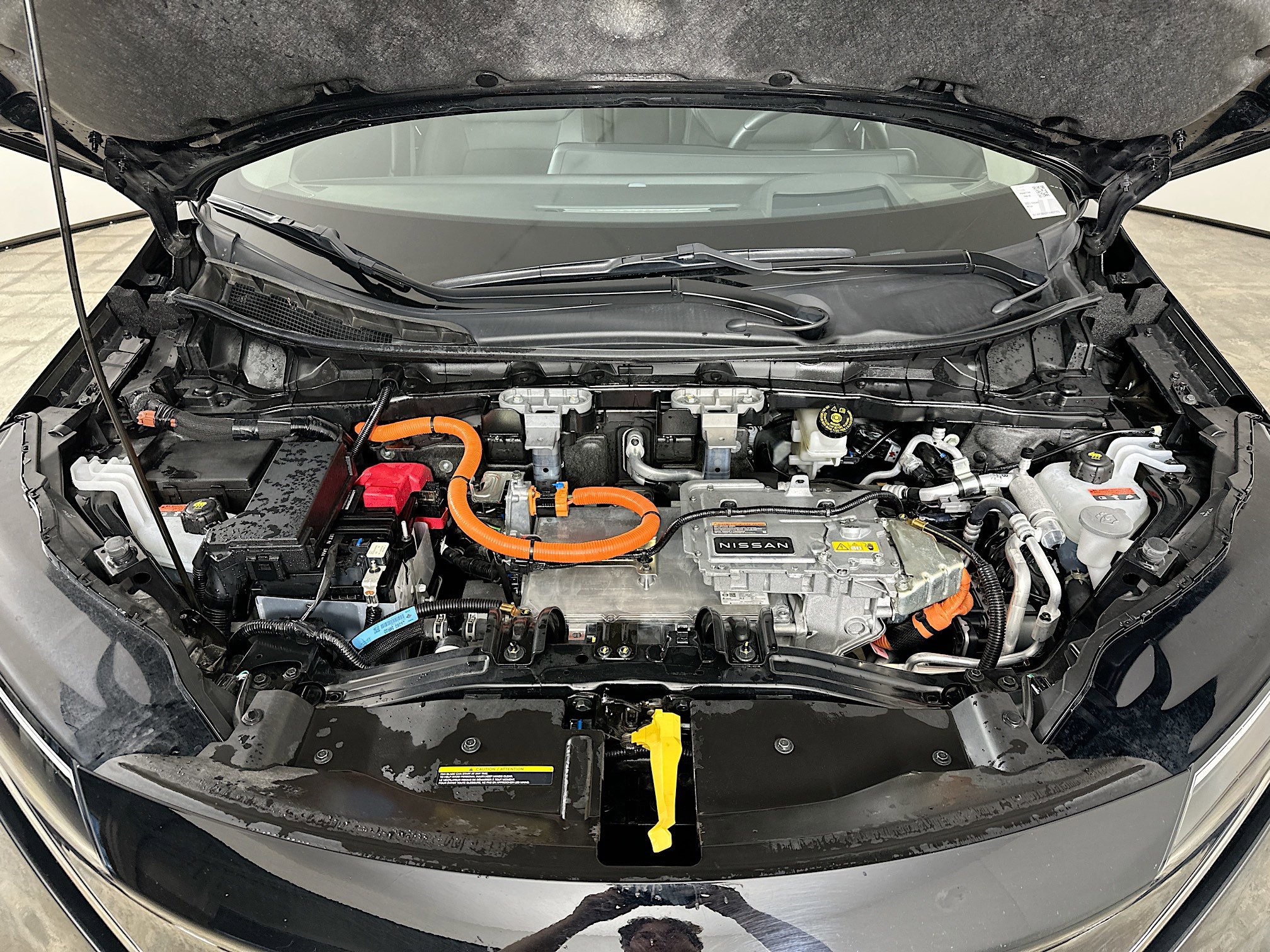 Used 2023 Nissan Ariya FWD image 32