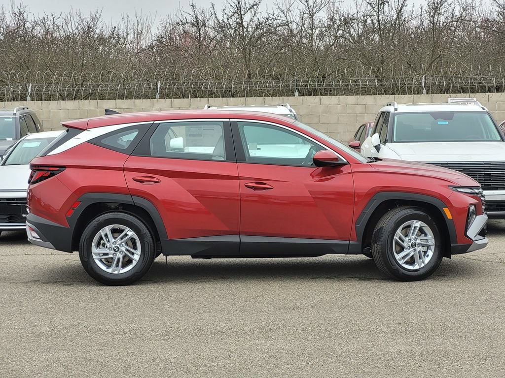 New 2026 Hyundai Tucson SE FWD image 3