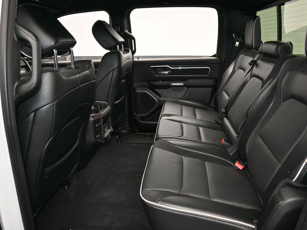 Used 2025 RAM 1500 Laramie image 37