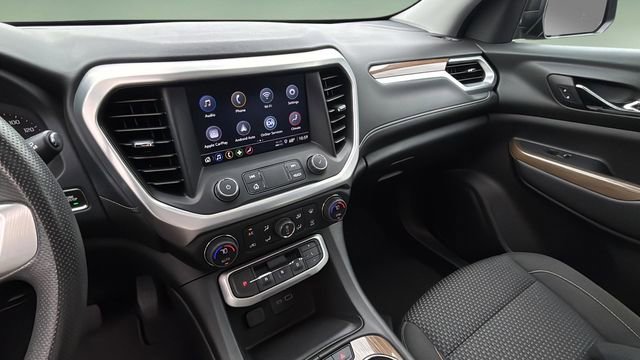 Used 2023 GMC Acadia SLE w/ Driver Convenience Package FWD image 25