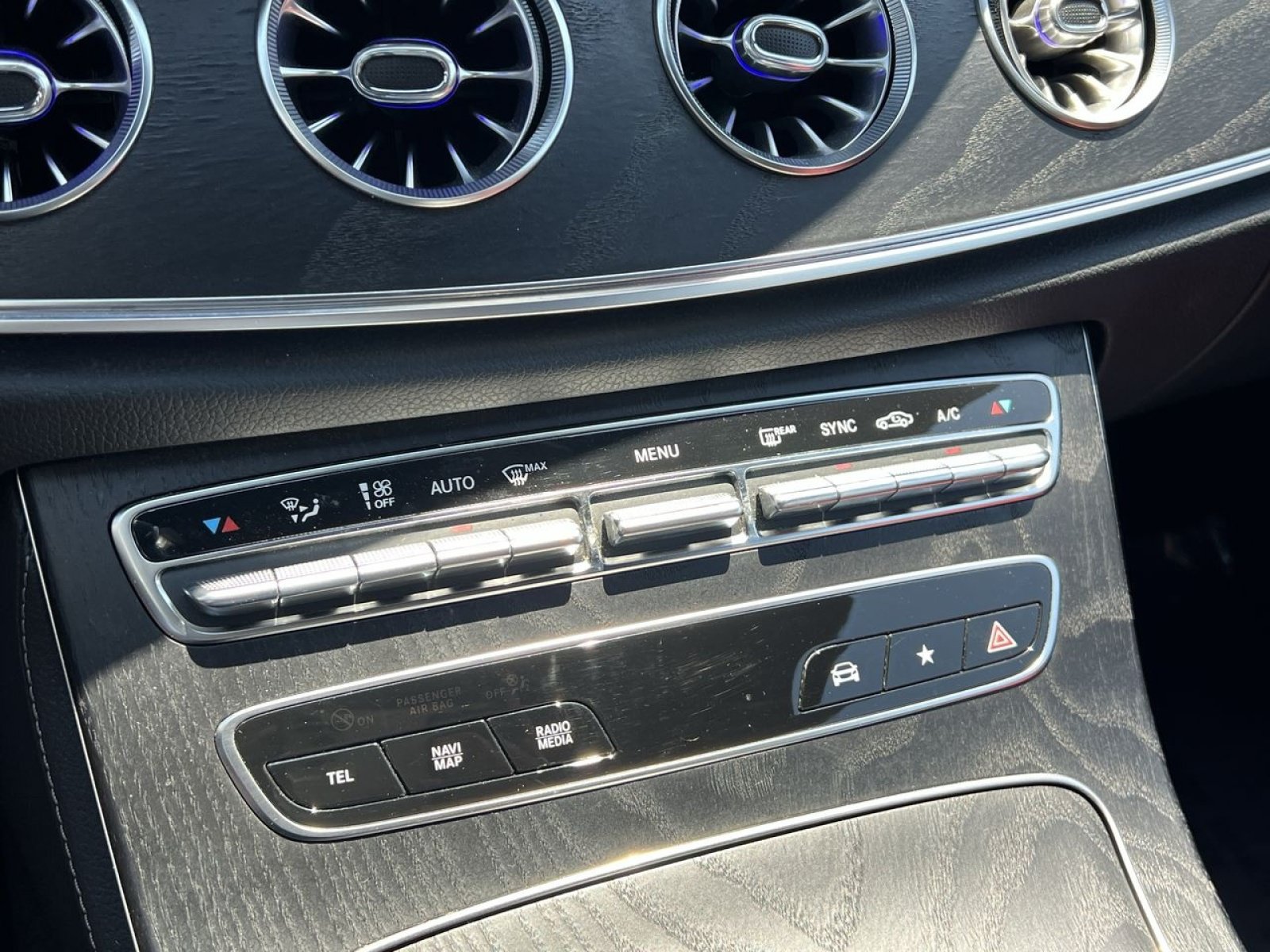 Used 2021 Mercedes-Benz E 450 Cabriolet image 22