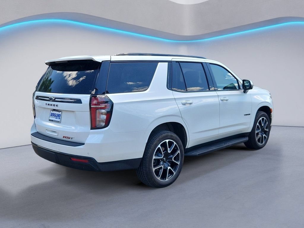 Used 2024 Chevrolet Tahoe RST w/ Luxury Package AWD/4WD image 4