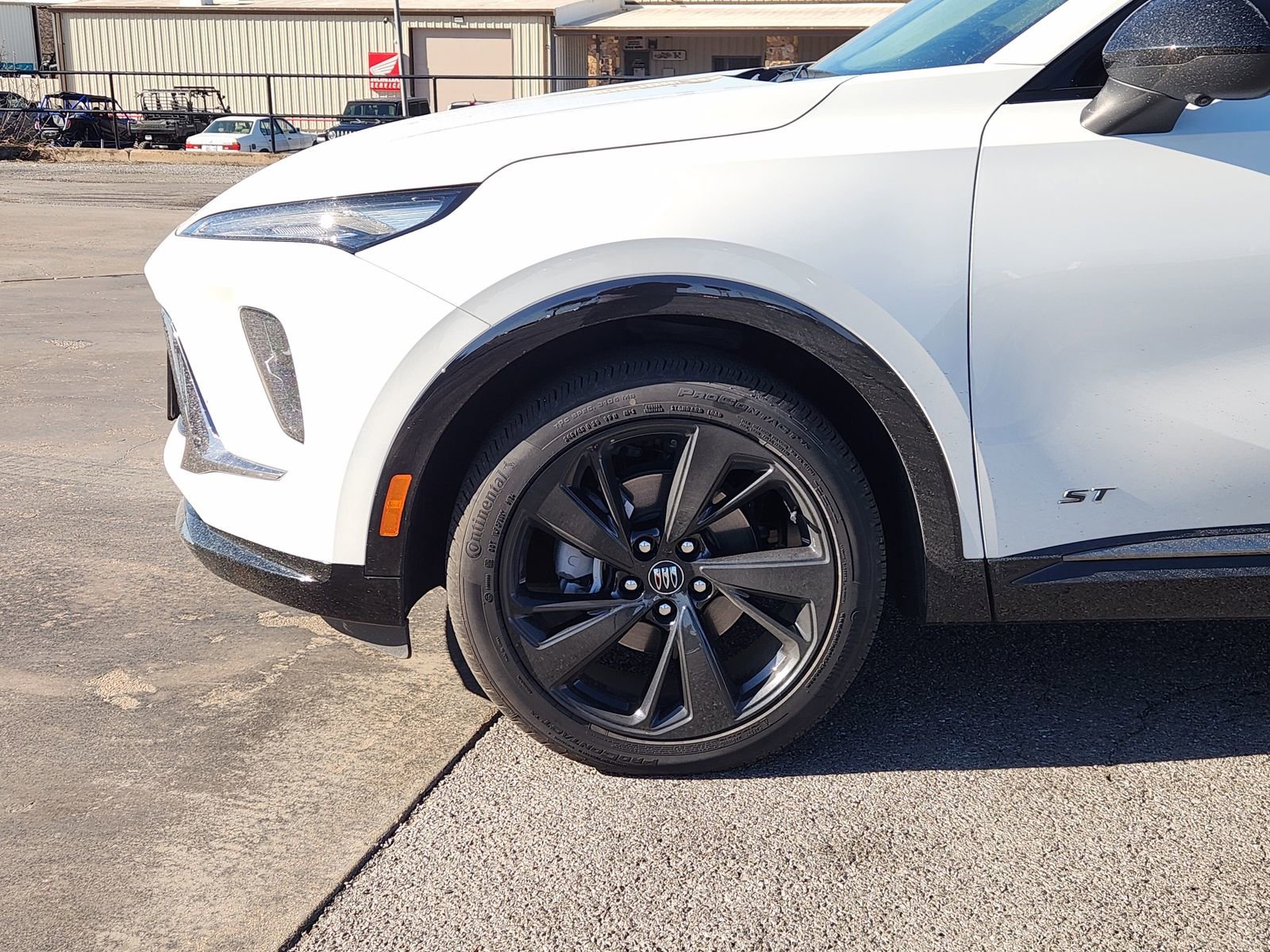 New 2025 Buick Envision Sport Touring image 9