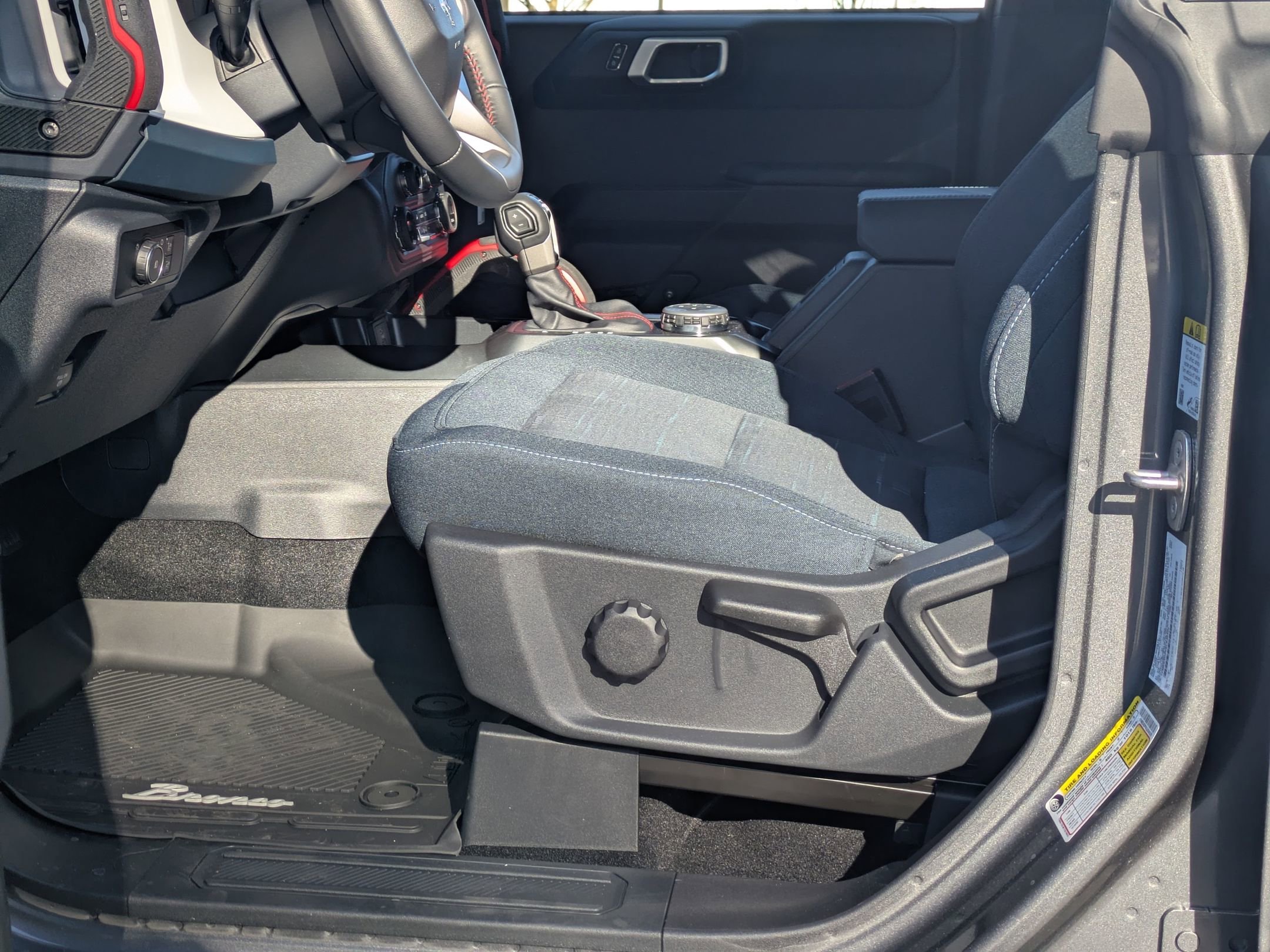 New 2025 Ford Bronco Heritage Edition image 10