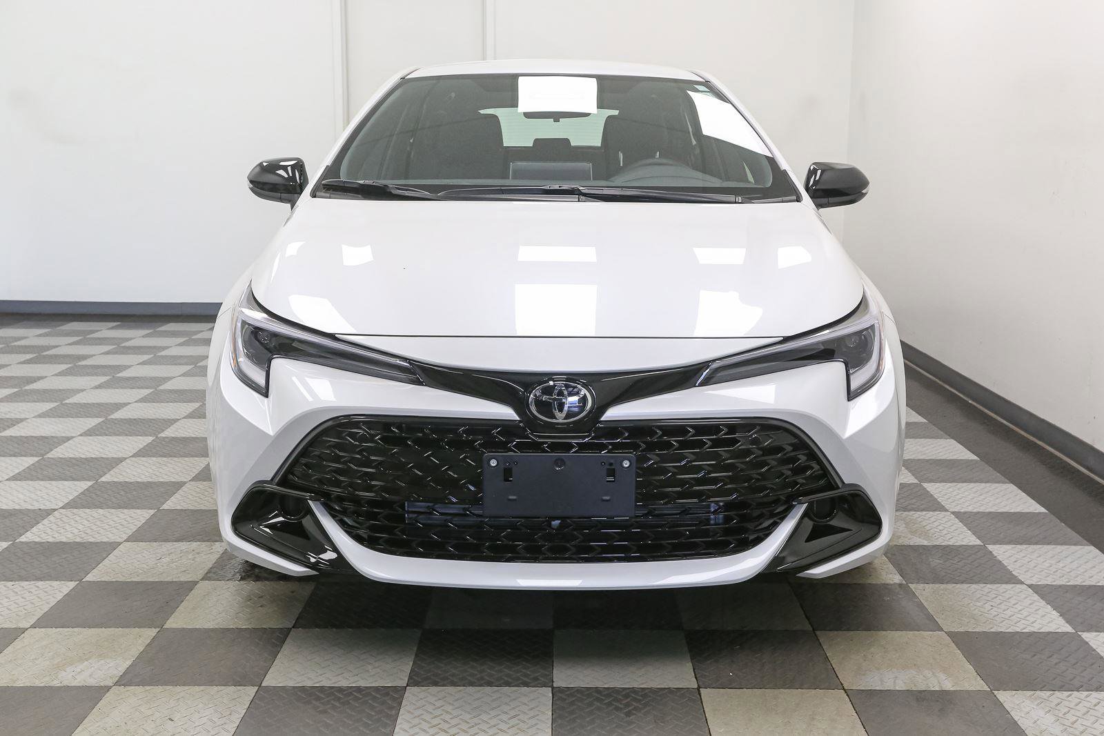 New 2026 Toyota Corolla SE FWD image 3