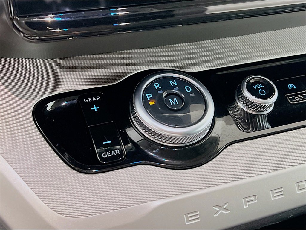 Used 2025 Ford Expedition Max Active image 15