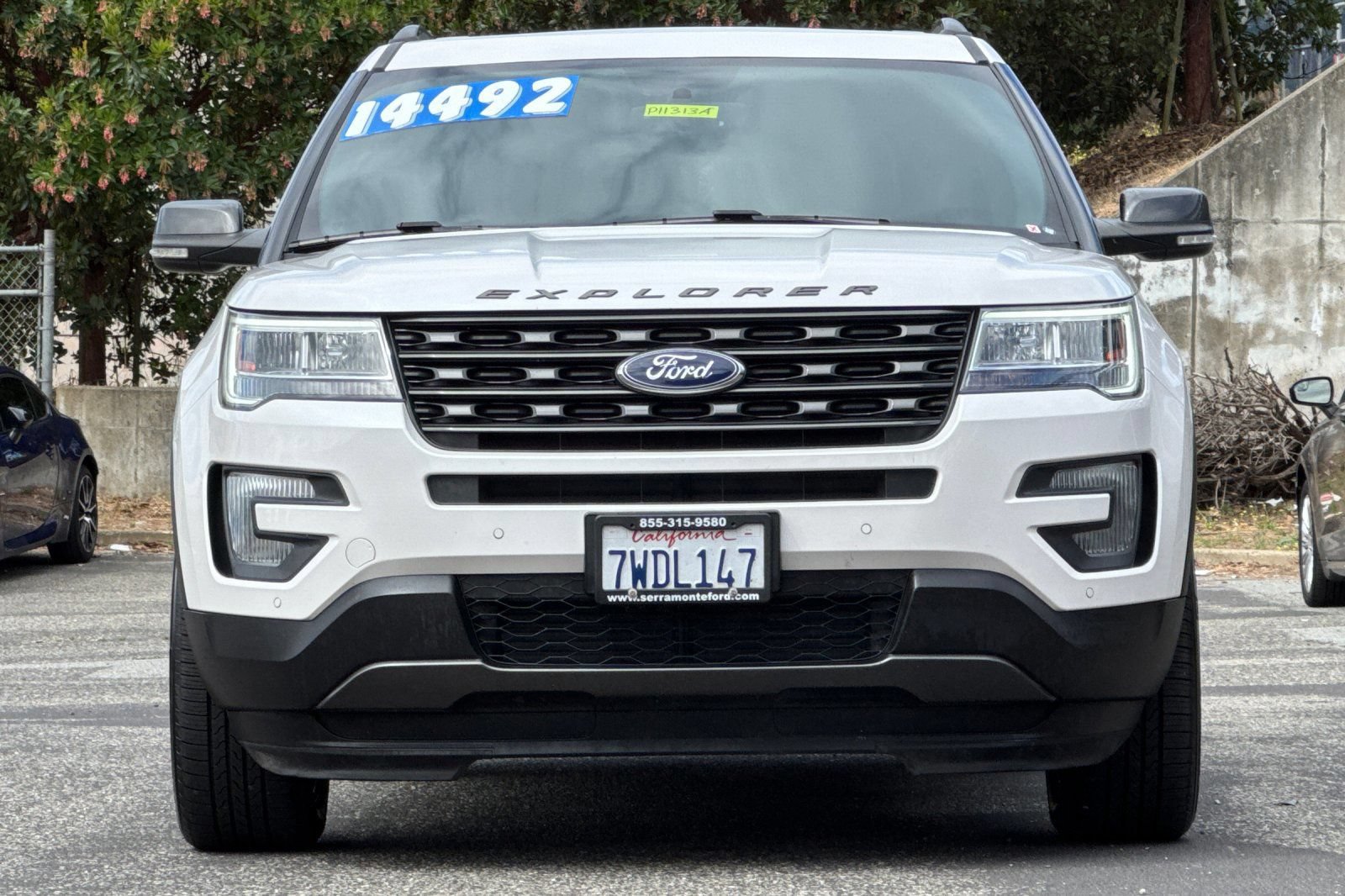 Used 2017 Ford Explorer XLT w/ Equipment Group 202A AWD/4WD image 13