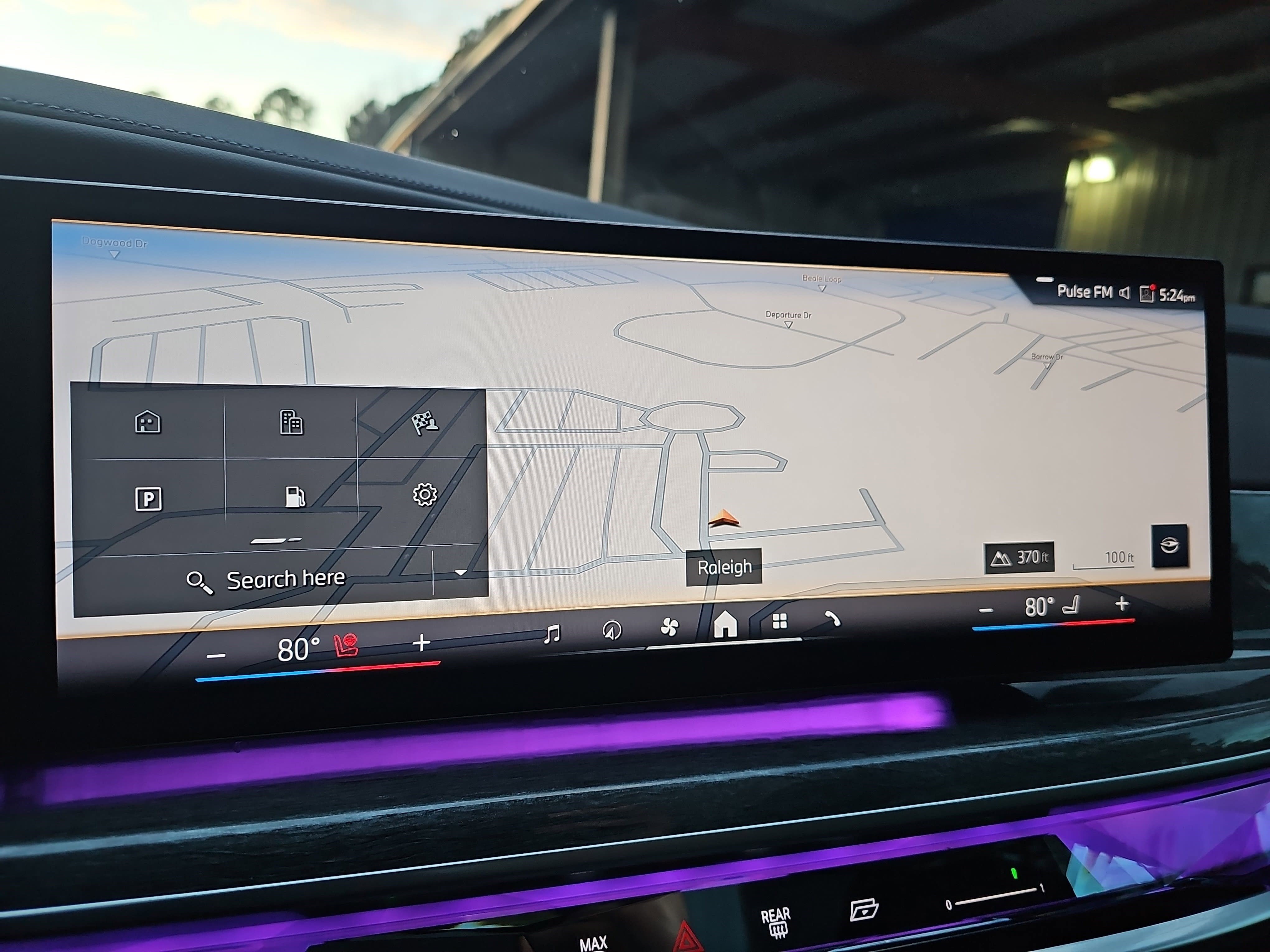 Certified 2023 BMW 740i w/ Executive Package image 25