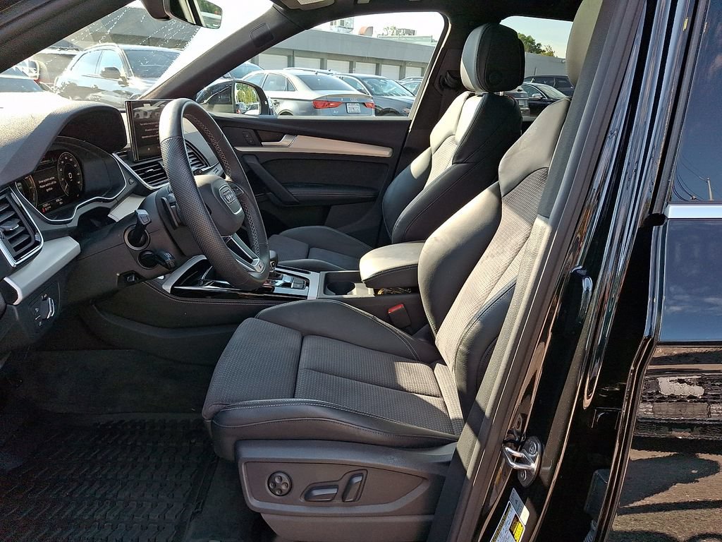 Used 2023 Audi Q5 e Premium Plus w/ Premium Plus Package AWD/4WD image 14